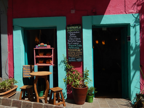 Café de Guanajuato. Photo: ©Lottie Brickert